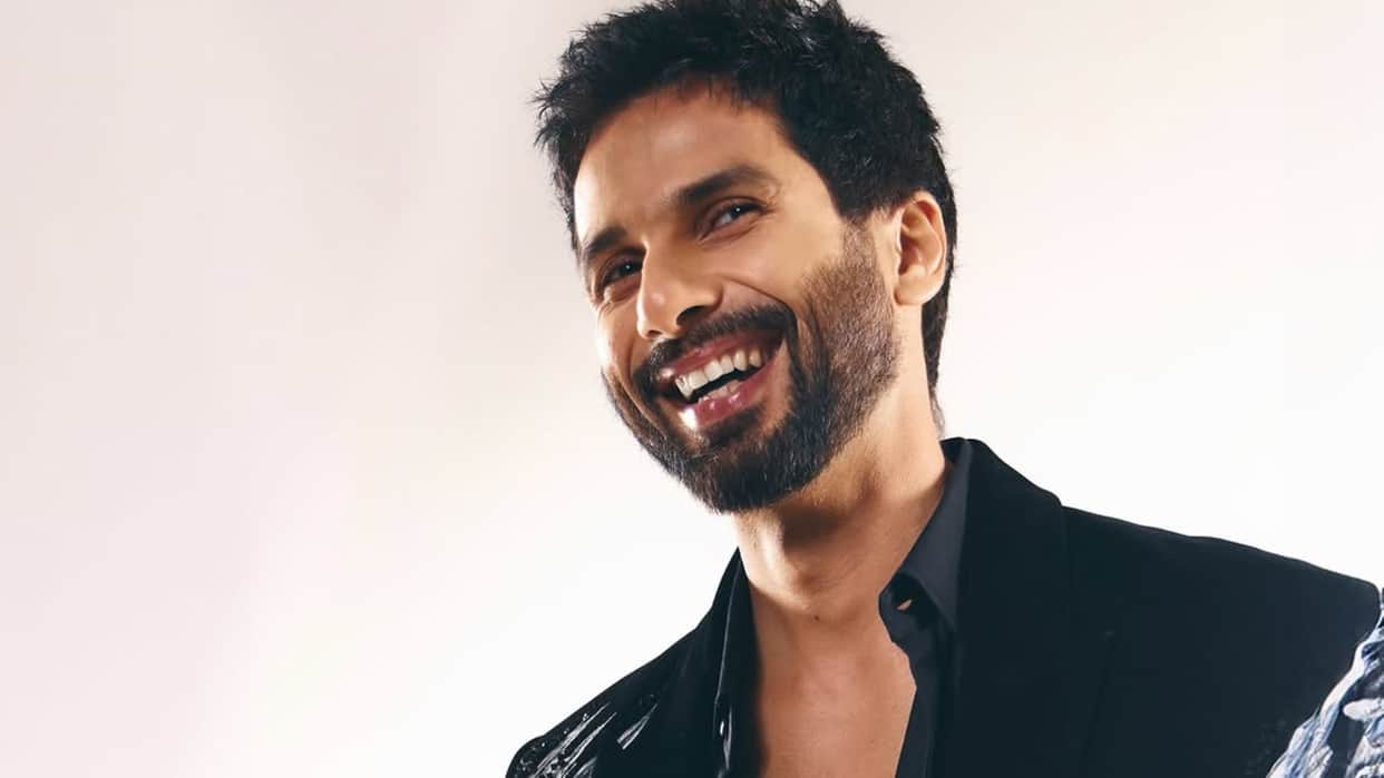 Deva Star Shahid Kapoor Lauds Priyanka Chopra Calls Her A Very Good Dancer report