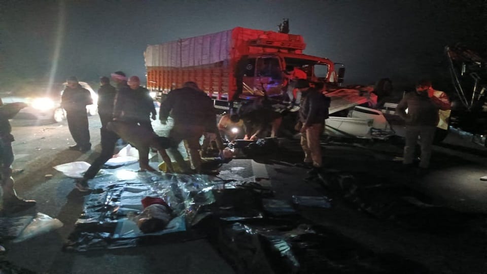 Horrific accident on Lucknow Expressway car collides with truck four members of the same family die