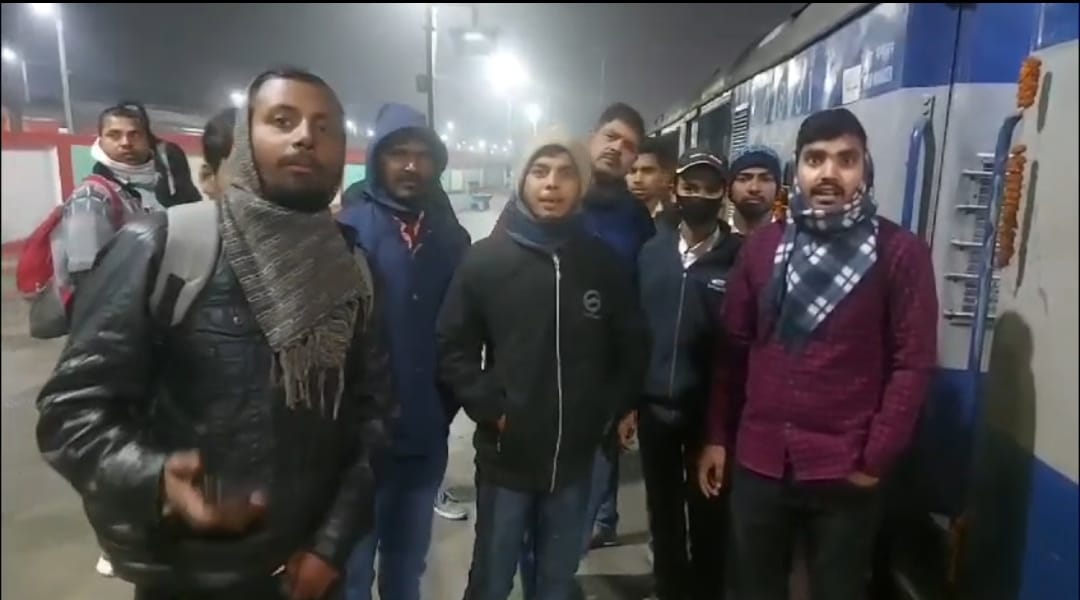 Bihar News : Forbesganj dmu Running train status due to diesel shortage in train on darbhanga station