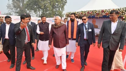 Bihar: In Purnia, CM Nitish Kumar gave the gift of schemes worth Rs 580 crore including Pragati Yatra
