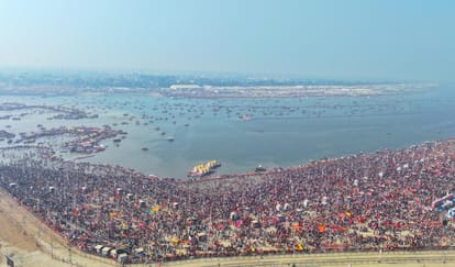 Mahakumbh: After midnight, the dip of silent faith starts, more than 10 crore devotees are estimated