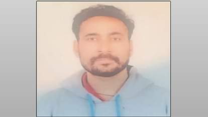 Bijnor: Car collides with a tree at the speed of a bullet... Brother-in-law and brother-in-law died