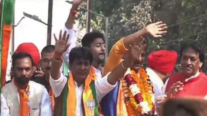 निकाय चुनाव के लिए नामांकन