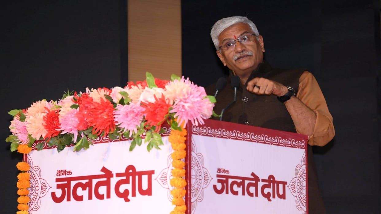 Rajasthan Gajendra Singh Shekhawat said It is challenge to keep journalism fair relevant and socially useful