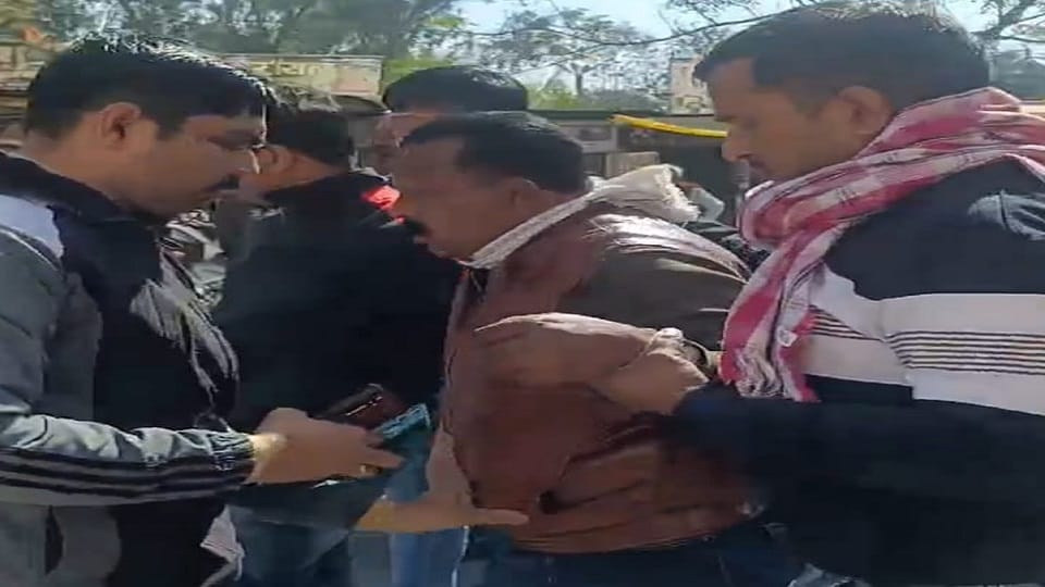 Irrigation department waterman arrested while taking bribe from a woman farmer in Lalitpur