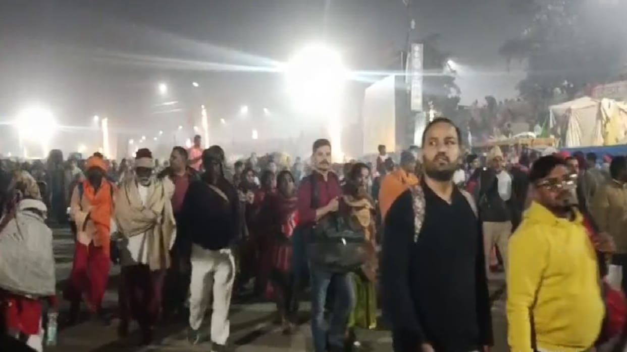 Mahakumbh Prayagraj 2025 Live Mauni Amavasya Sangam Snan Maha Kumbh Mela Photos Videos News in Hindi