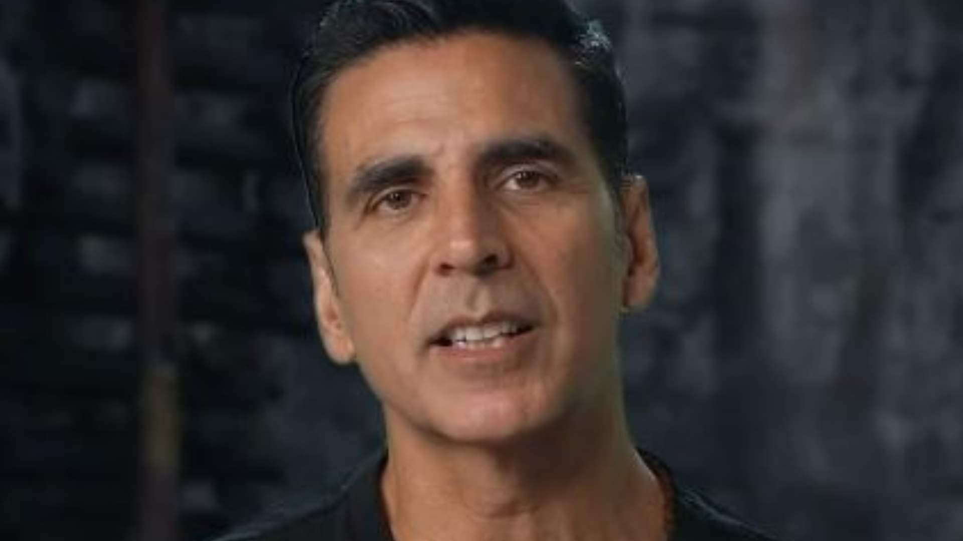 Sky Force actor Akshay Kumar shares risky stunt Angaaray that made Mahesh Bhatt worry said yeh mar jaayega