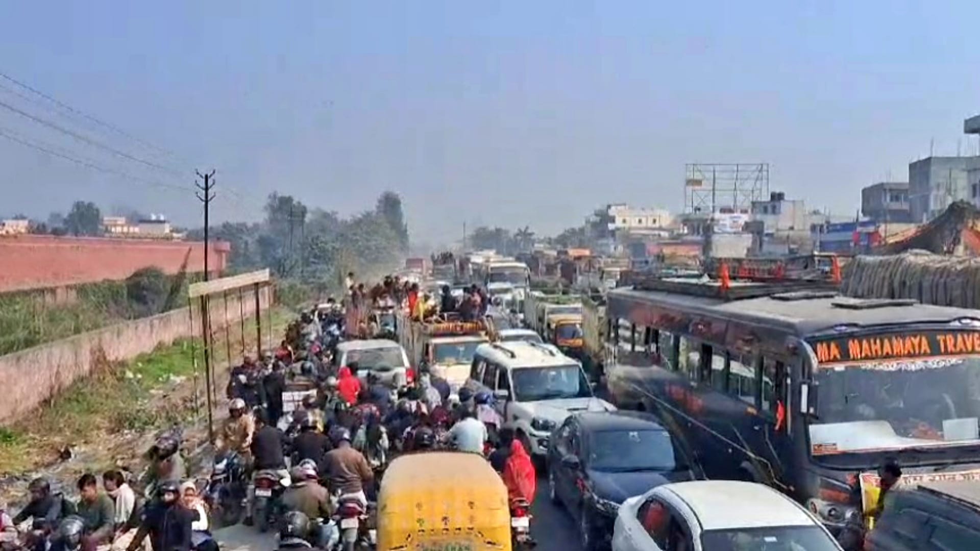 Vaishali: Chaos due to traffic jam in North Bihar; Many routes including Mahatma Gandhi Setu, JP Setu blocked