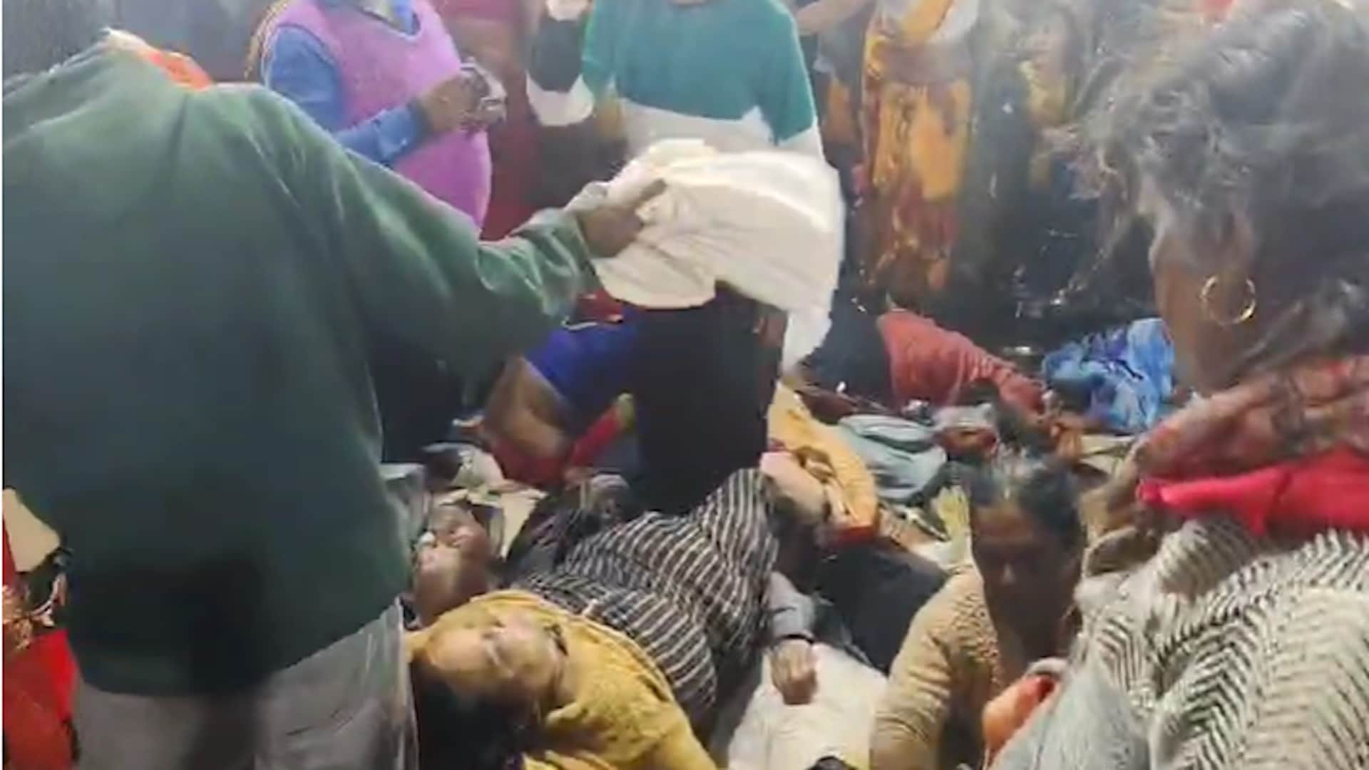 Stampede in Mahakumbh: Stampede at Sangam Ghat, information of death of many devotees, relief work underway