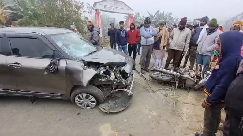 घटना के बाद लगी भीड़।