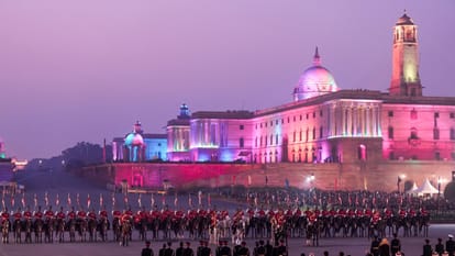 Many leaders including President Murmu, PM Modi attended beating retreat ceremony at Vijay Chowk