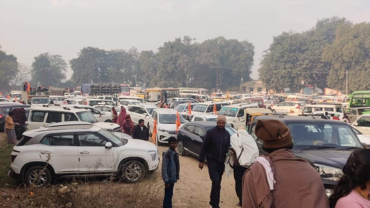 Mahakumbh: After the stampede in Mahakumbh, high alert in neighboring districts, four wheelers stopped