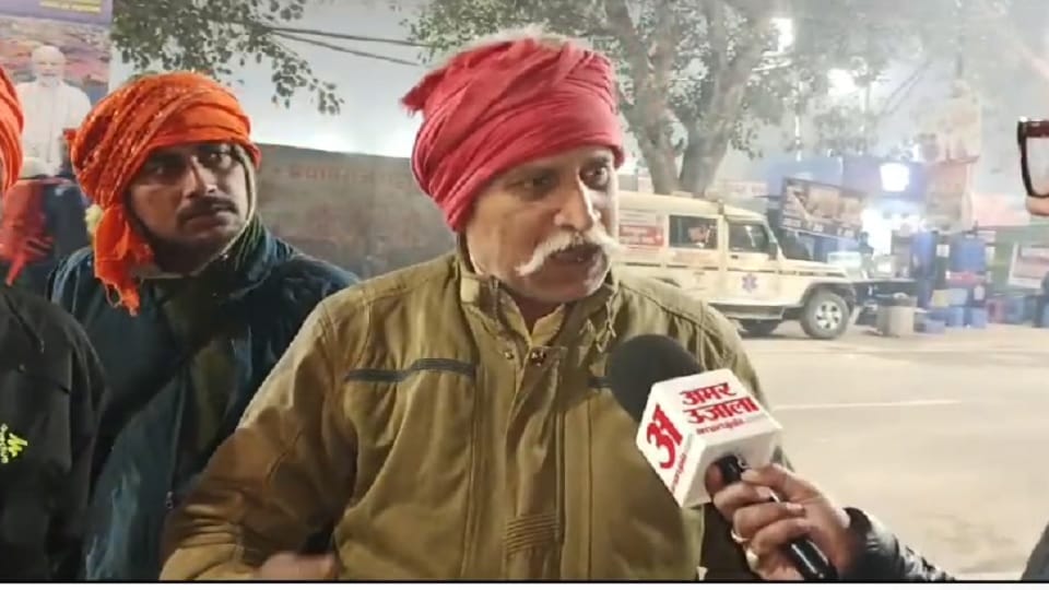 Prayagraj Kumbh Stampede at Sangam Ghat During Mahakumbh Eyewitness Reveal Reason Know Details in Hindi