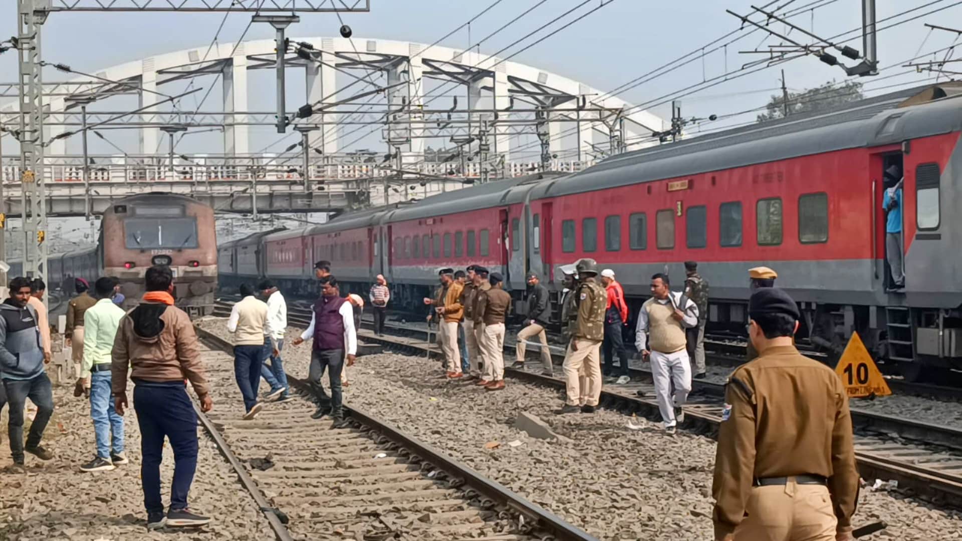 रेल ट्रैक हादसे