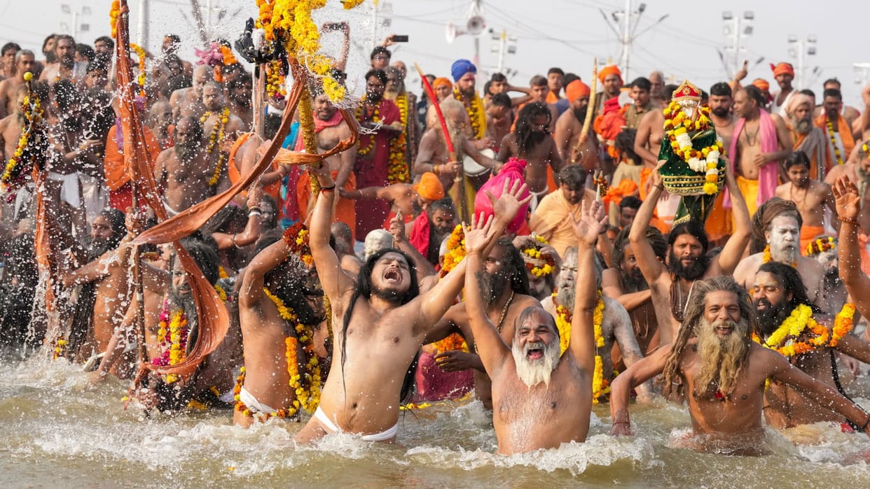 The glory of Sanatan on the sands of Sangam: Those who received the title of Mahamandeleshwar