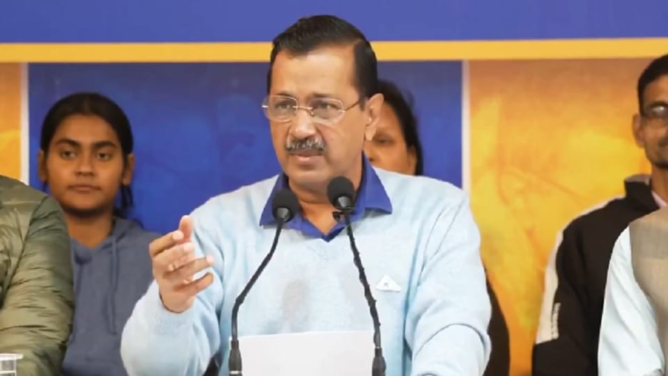 Kejriwal replied to the Election Commission on the issue of poisonous water coming into Yamuna