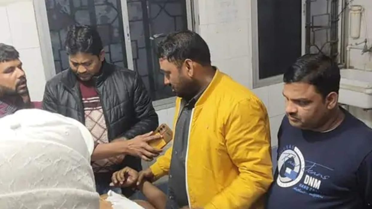 Bihar News : JDU party leader shot by cousin during idol immersion katihar bihar police