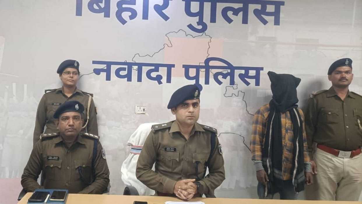 Bihar Naxal commander Umesh Ravidas carrying bounty of 50 thousand arrested in Nawada was absconding 10 years
