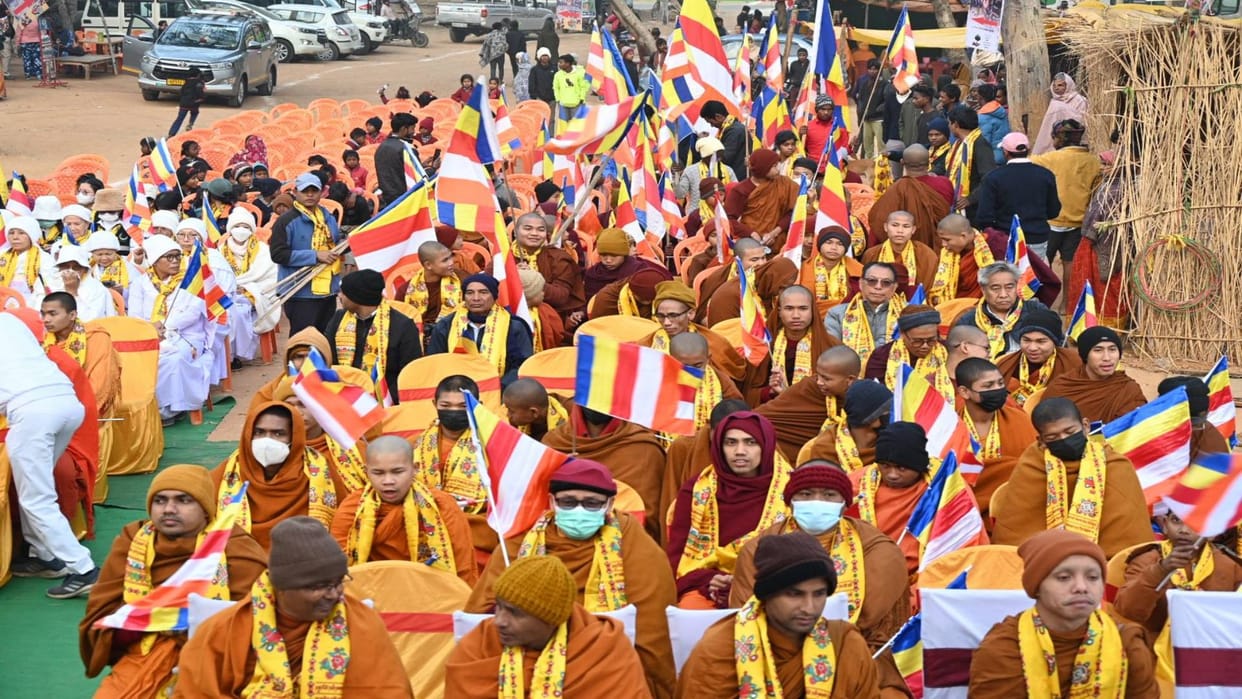 Gaya Gyan Yatra started from Dhungeshwari hill to Mahabodhi temple Buddhist devotees India abroad participated