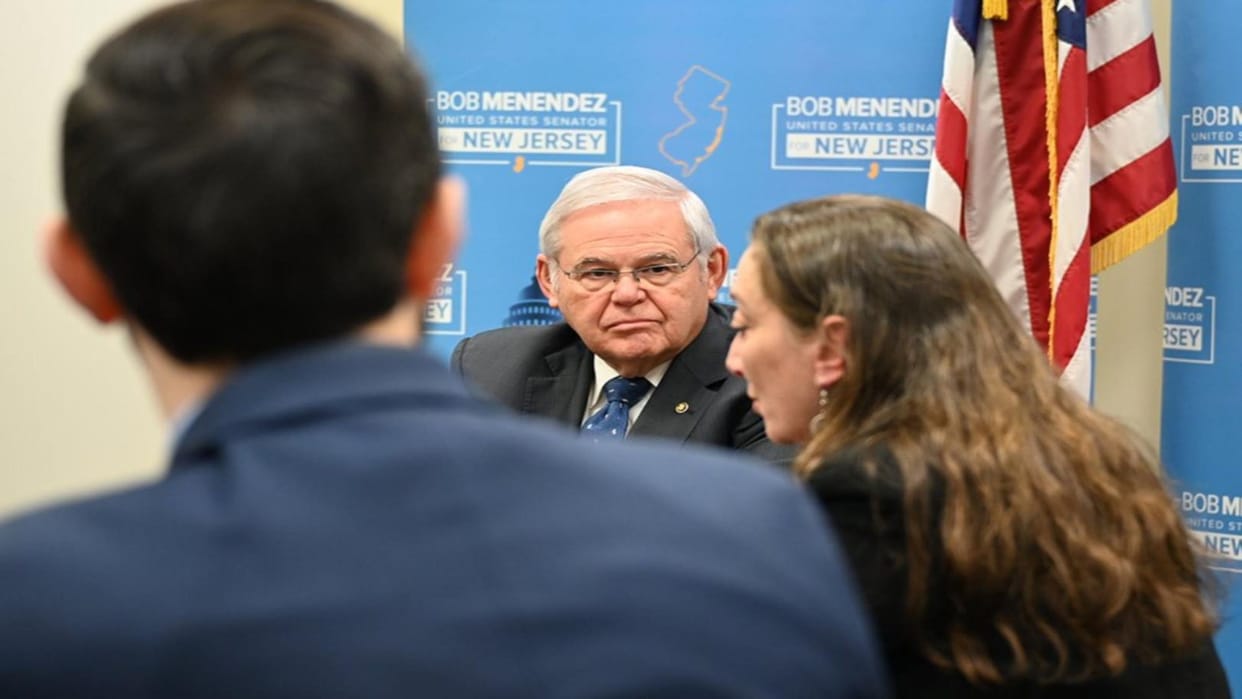 Former US Senator Bob Menendech sentenced to 11 years in prison was found guilty in corruption case World New