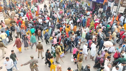 Varanasi news in one click FIR against investment company false promise getting job in Saudi