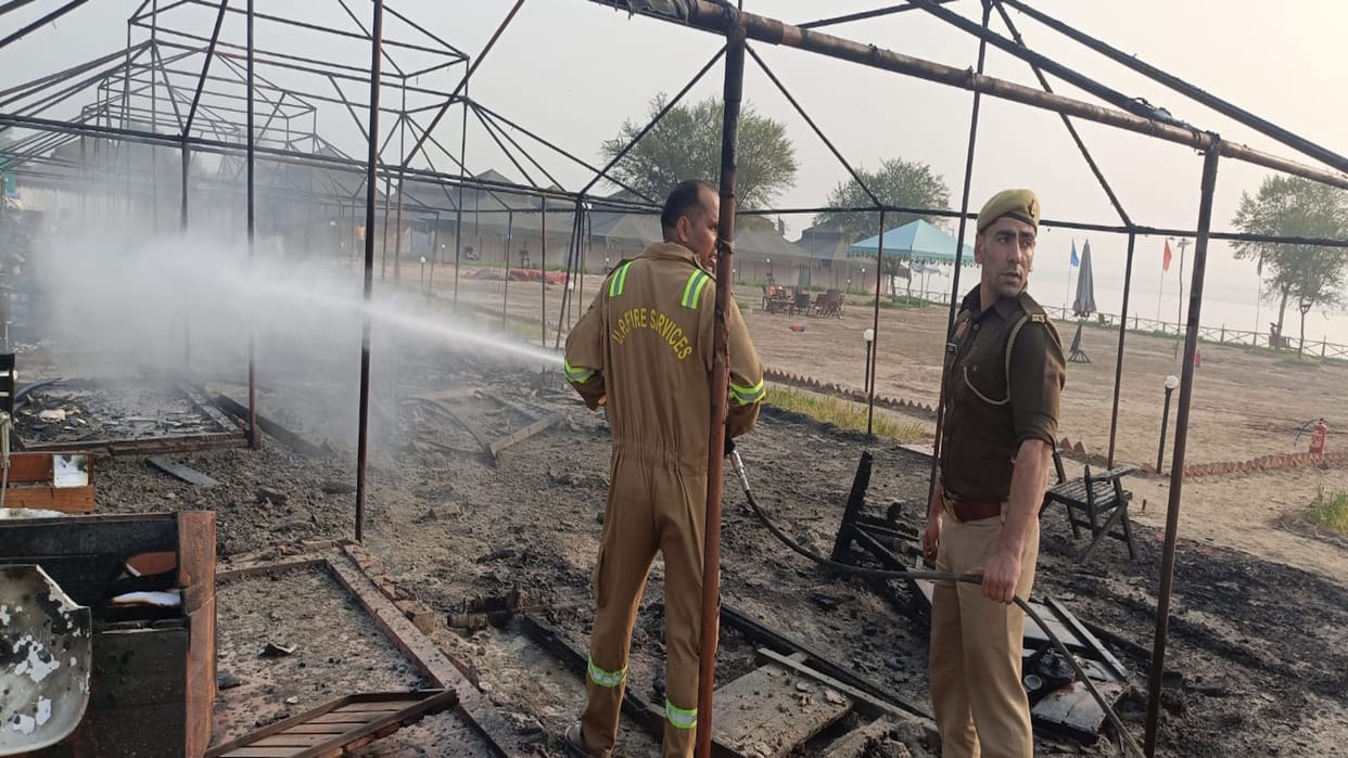 Mahakumbh: Investigation of fire in illegal tent city could not be started even after 24 hours