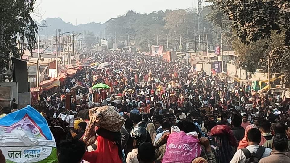 Mahakumbh Stampede Five thousand devotees got separated in fair most of them were reunited with their families