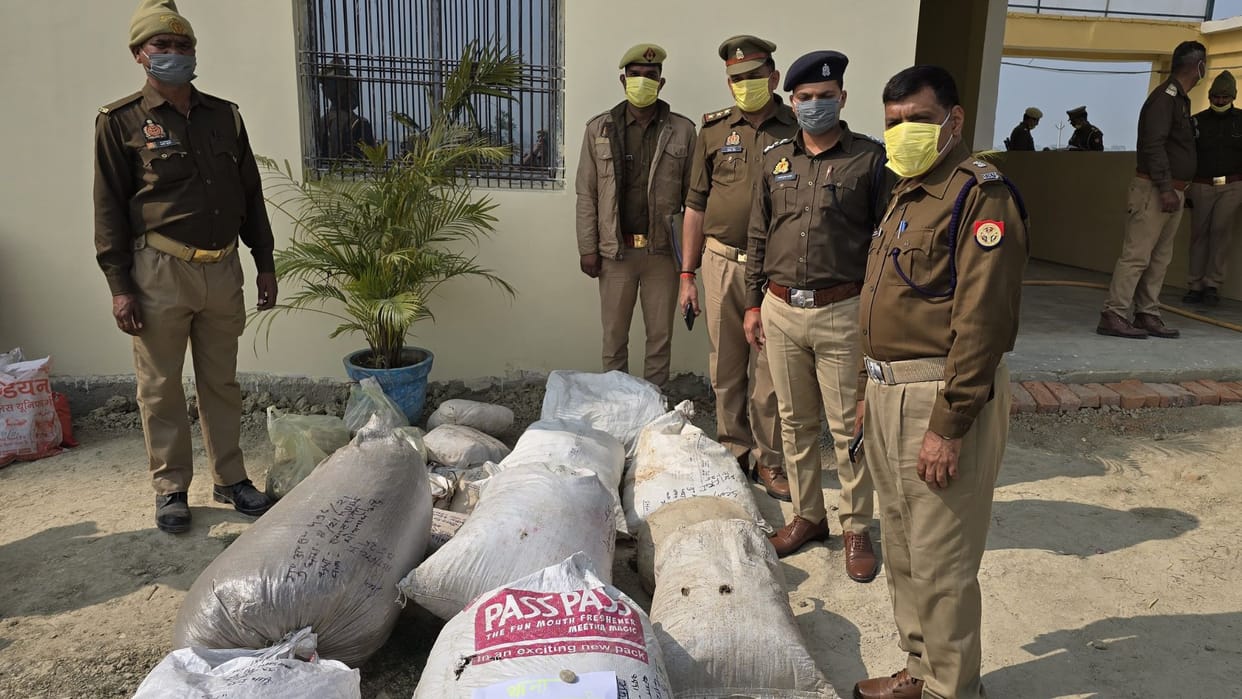 Operation Clean Big action in Mau and ghazipur police burnt drugs worth 40 crores action continues