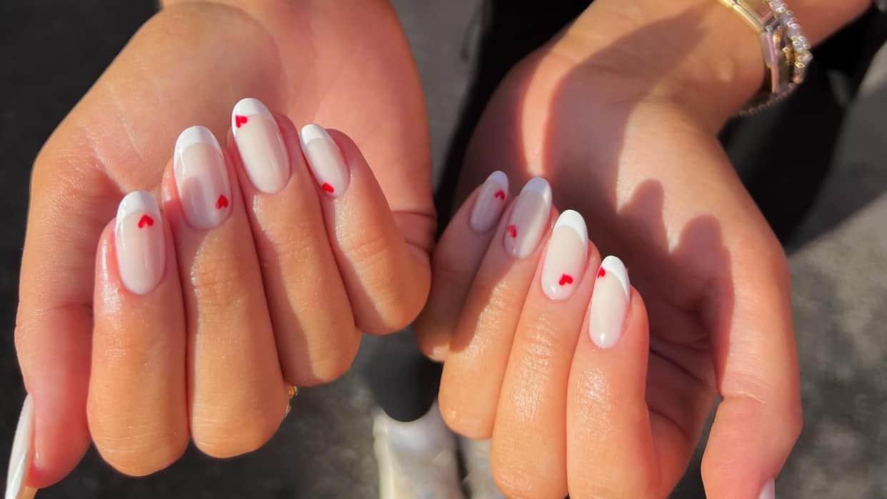 Valentine Week 2025 trendy nail art design for long and short nails