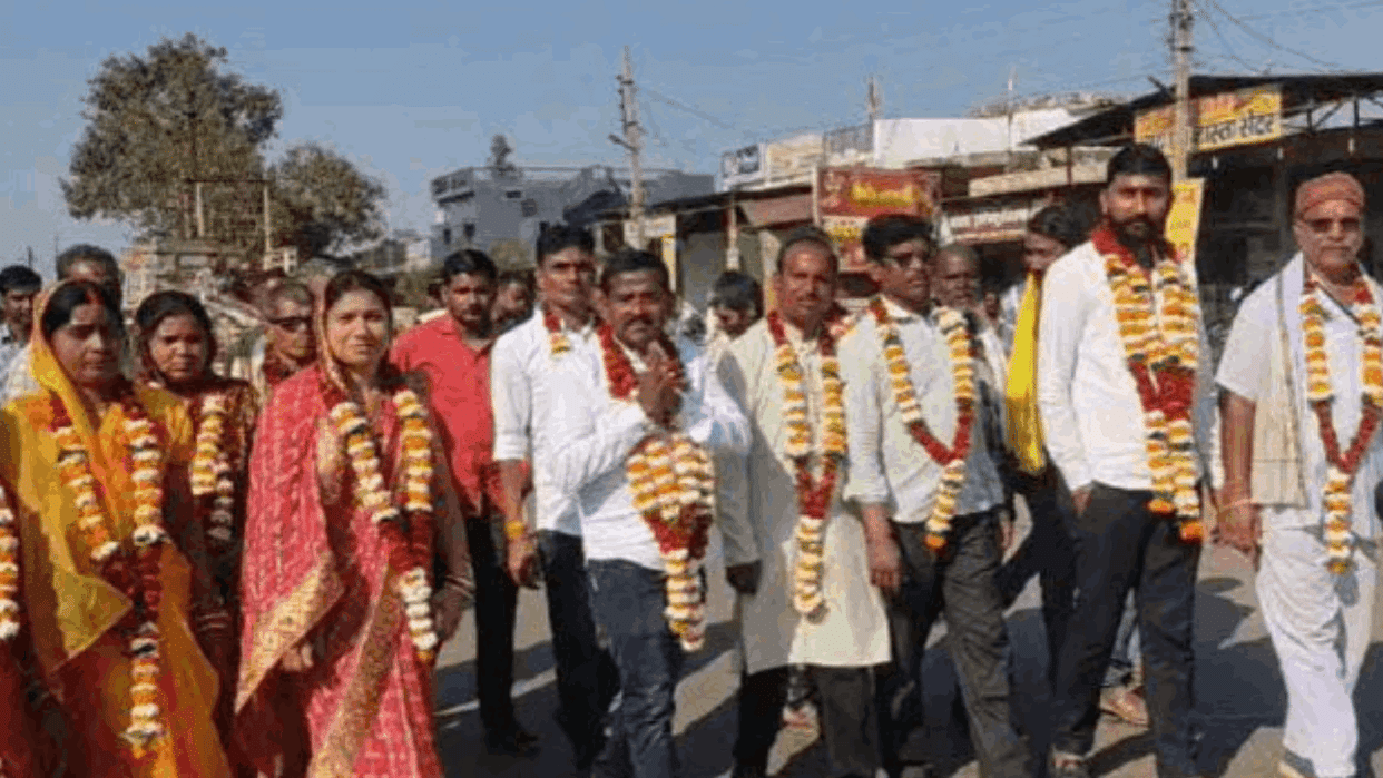 Angry BJP and Congress leaders formed Dukhi Atma Party after not getting election ticket