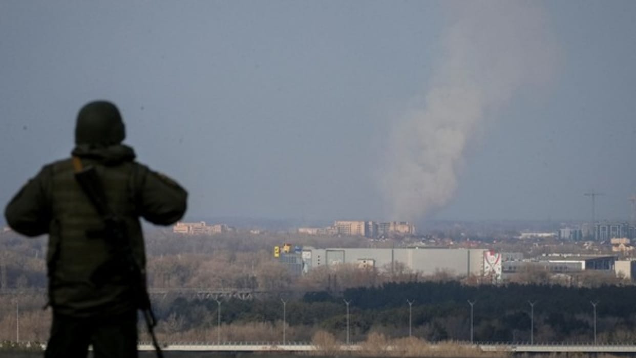 Russia uses gas pipeline to strike at Ukrainian troops from rear in Kursk