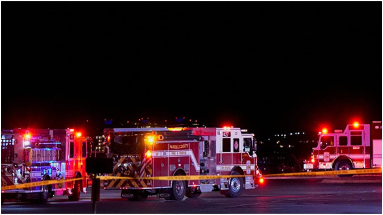 Plane with 2 people on board crashes in muddy field in upstate New York