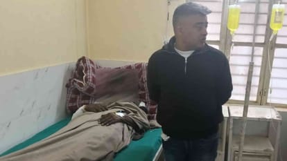 आगजनी में झुलसा भवन स्वामी