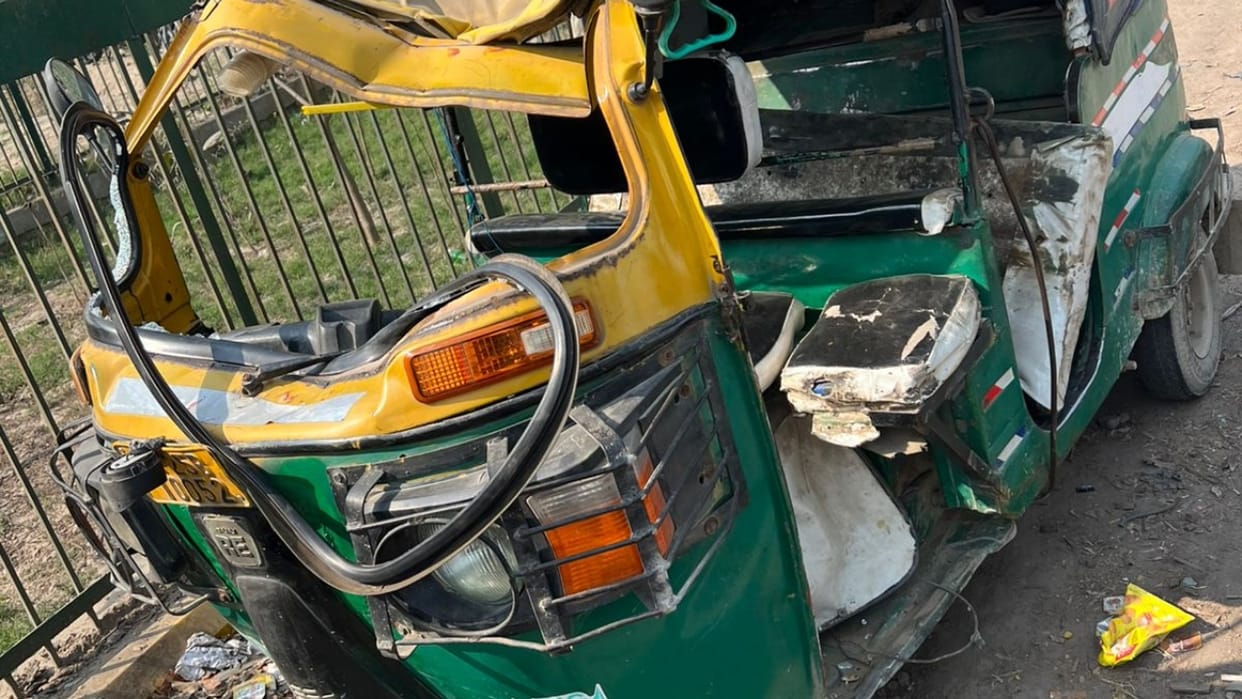 Six school children injured as tempo overturns in CBganj Bareilly