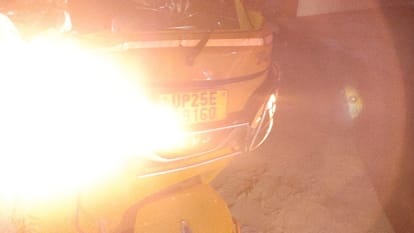 Two people died and four people injured in collision between auto and pickup in Bareilly