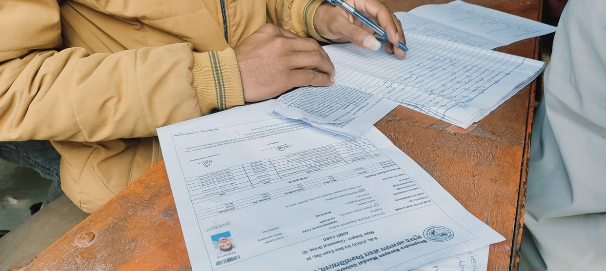 Bihar: In Supaul college, students were seen giving exams by stealing from guide: Principal, Bihar Exam