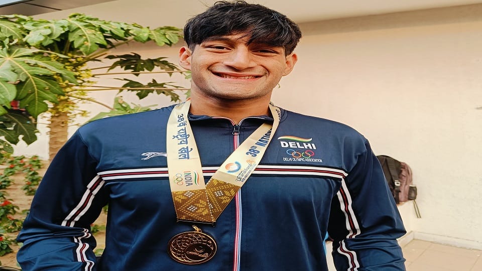 National Games: Kushagra has won the second consecutive gold for Delhi in swimming.