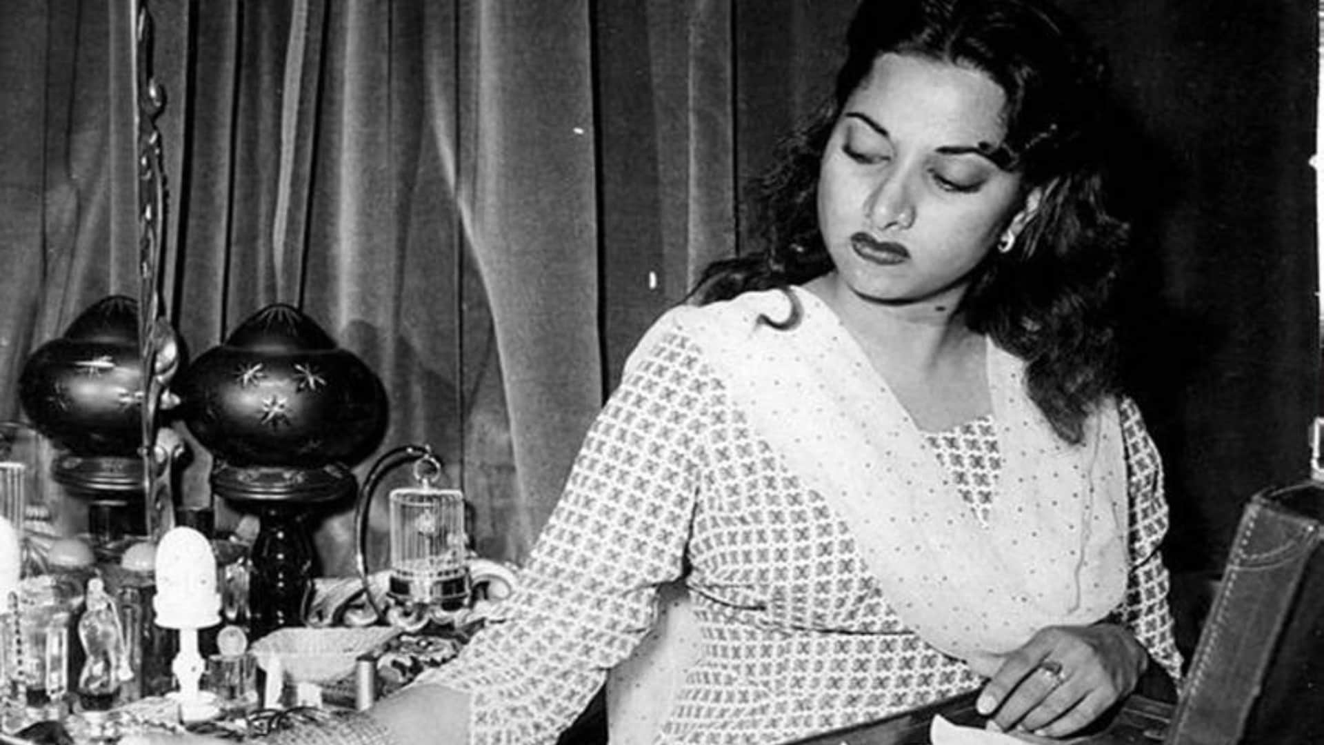 Suraiya Death Anniversary special know her love story with dev anand check here
