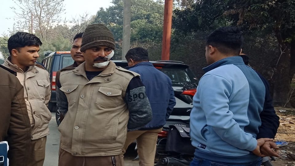 Meerut: Horse died after colliding with constable's bike, injured constable lost consciousness