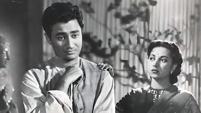 Dev Anand Intresting Facts From Selling Stamps To Bollywood Stardom Why He Never Worked With Amitabh