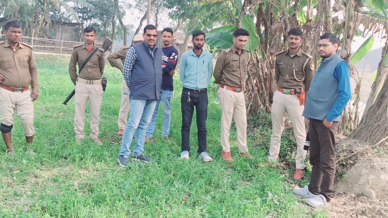 जांच में जुटी पुलिस।