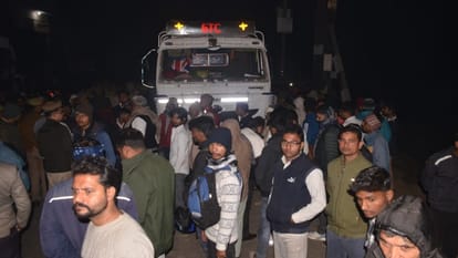 Meerut: The wheel of the truck came off the chest of the Municipal Corporation employee... Four hours of jam