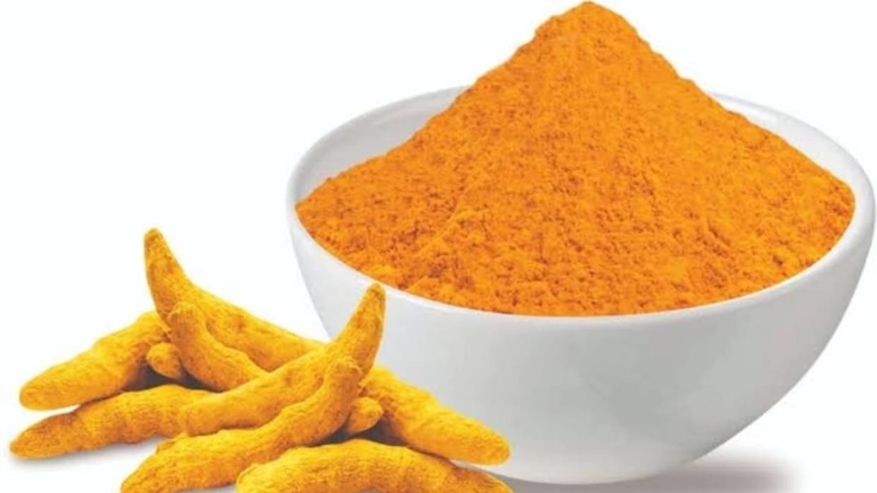 how to remove tanning with turmeric in hindi tanning kaise hatayein