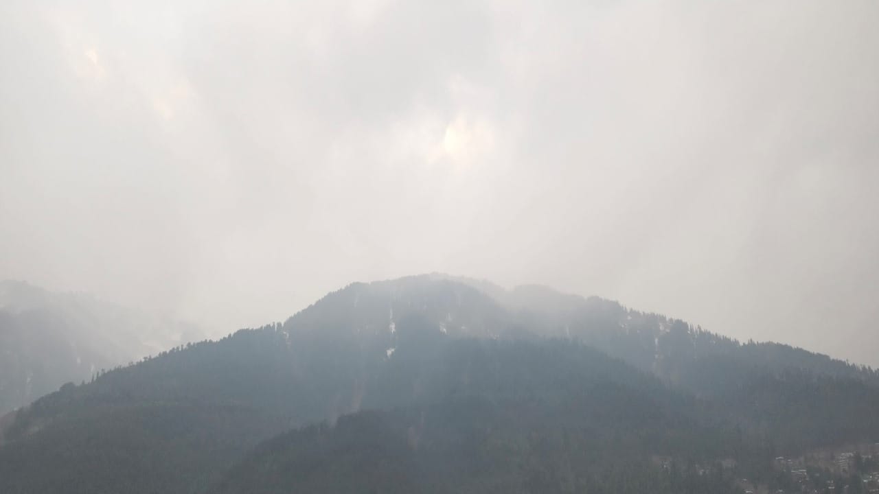 Himachal Weather: Drizzle in Shimla, snow fell on high peaks, know how the weather will be till February 5