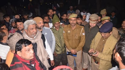Meerut: The wheel of the truck came off the chest of the Municipal Corporation employee... Four hours of jam