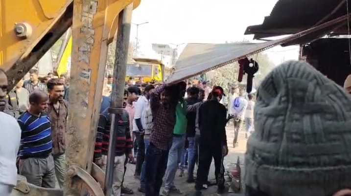 Antiencroachment drive launched in Bakarganj illegal encroachments demolished with bulldozers