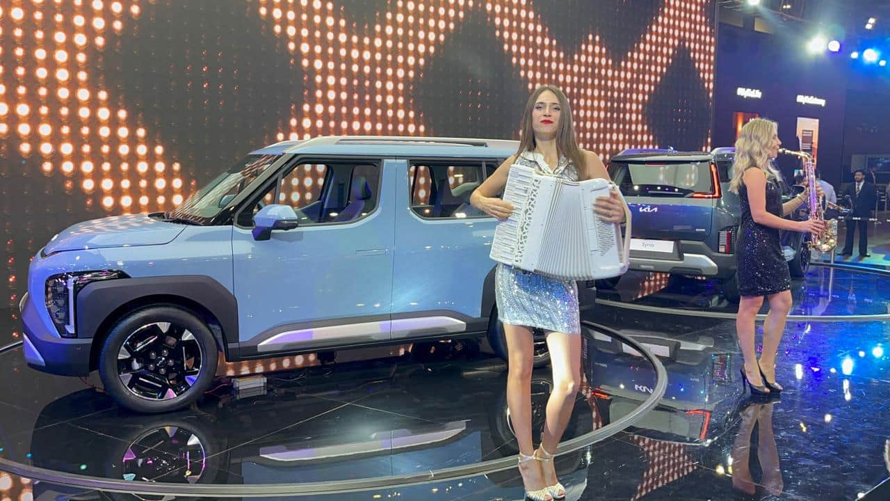 Kia Syros SUV launched in India Know Price Features Specification Mileage Details