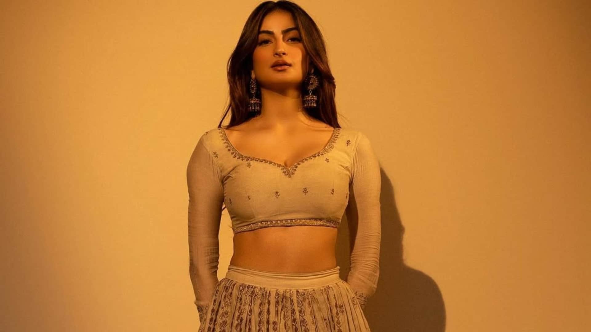 Palak tiwari commented on Ibrahim Ali Khan shirtless photos fans reacted on social media