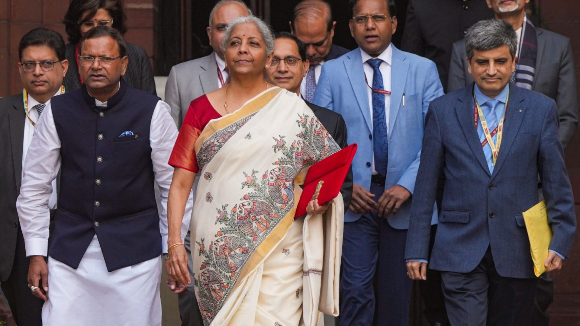 Union Budget 2025 Finance Minister Nirmala Sitharaman Wear Madhubani Print handloom saree origin state price
