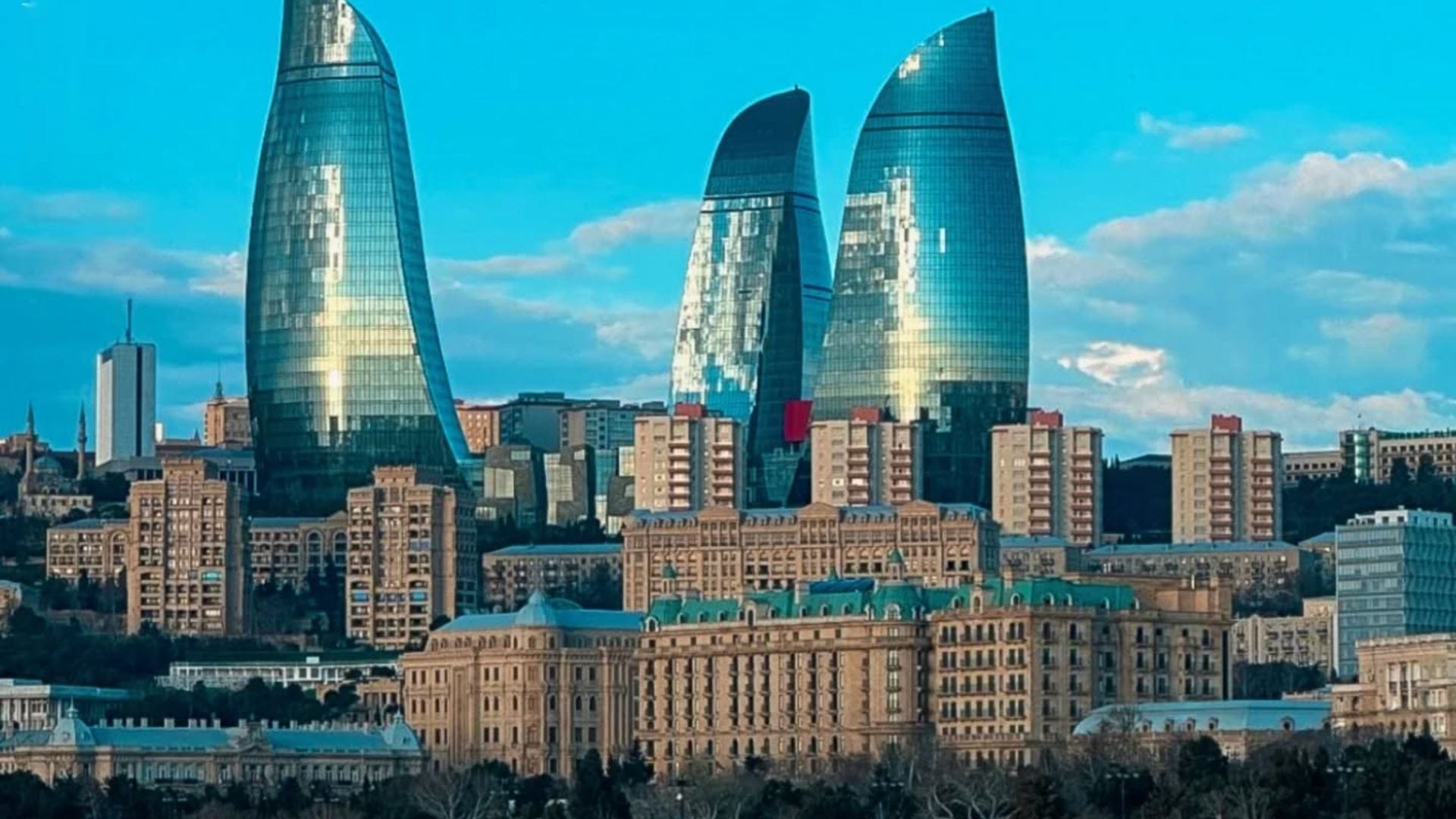 International Trip In under 1 lakh rupees azerbaijan tour guide in hindi disprj